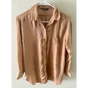 Banana Republic Women's Tan Button-Down Shirt